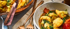 tomato-spinach-and-cauliflower-curry image