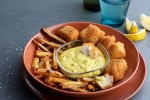 low-carb-fish-and-chips-with-tartar-sauce-diet-doctor image