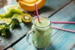 11-low-calorie-green-smoothie-recipes-under-100 image