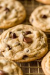 soft-chocolate-chip-cookies-video image