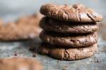 best-chocolate-meringue-cookies-recipe-how-to image