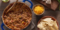 25-delicious-dutch-oven-chicken-recipes-country image