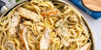 this-one-pot-chicken-alfredo-is-sure-to-please-any image
