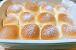 woman-shares-easy-fluffy-cream-cheese-rolls-recipe-and image