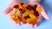 healthy-gummy-bear-recipe-using-fruit-honey image