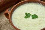 leek-and-potato-soup-slow-cooker-recipe-pennys image