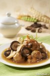 what-is-moo-goo-gai-pan-chinese-food image