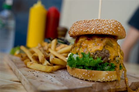 the-best-burgers-in-berlin-berlin-food-stories image