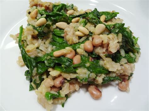 brown-rice-with-white-beans-and-spinach image
