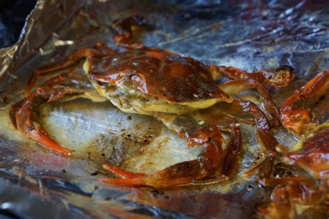 grilled-soft-shell-crab-recipe-with-lemon-olive-oil image