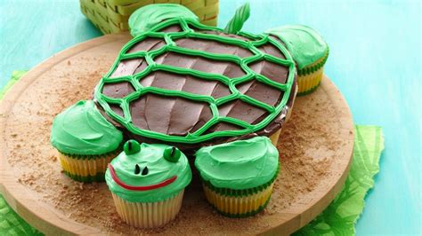 pull-apart-turtle-cupcakes-recipe-lifemadedeliciousca image
