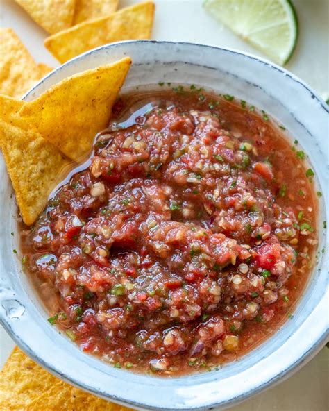 quick-easy-homemade-salsa-clean-food-crush image