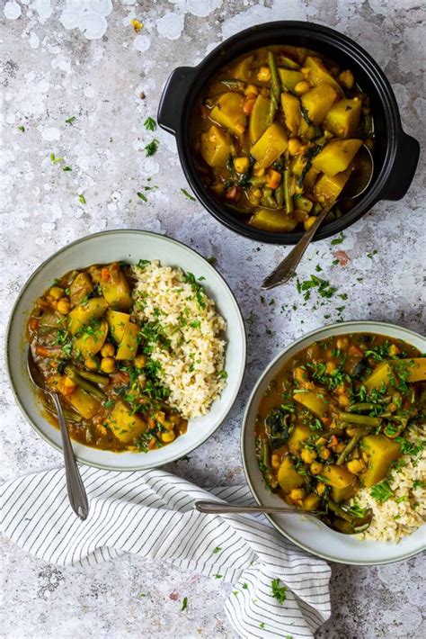 easy-vegan-potato-curry-recipe-spicy-ve-eat-cook image