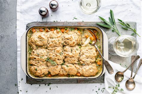 turkey-biscuit-casserole-recipe-for-leftover-thanksgiving image