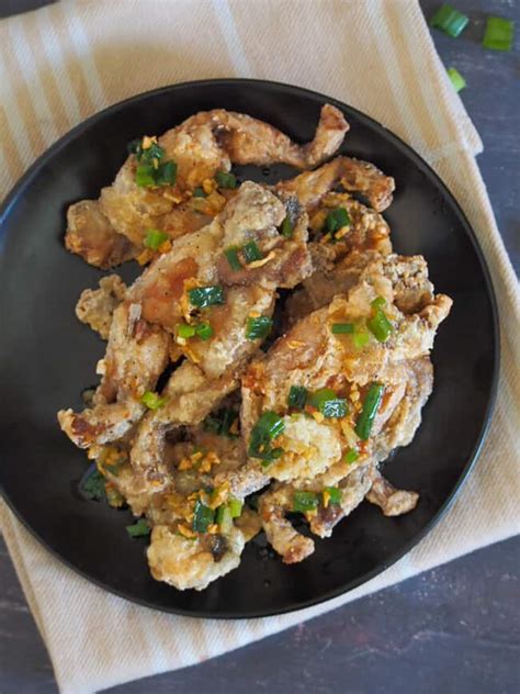 garlic-butter-fried-frog-legs-kawaling-pinoy image