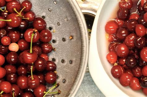 sour-cherry-jam-recipe-food-in-jars image