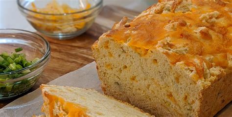 cheddar-cheese-quick-bread-robin-hood image