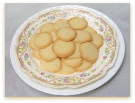 vanilla-wafer-cookies-old-fashioned image