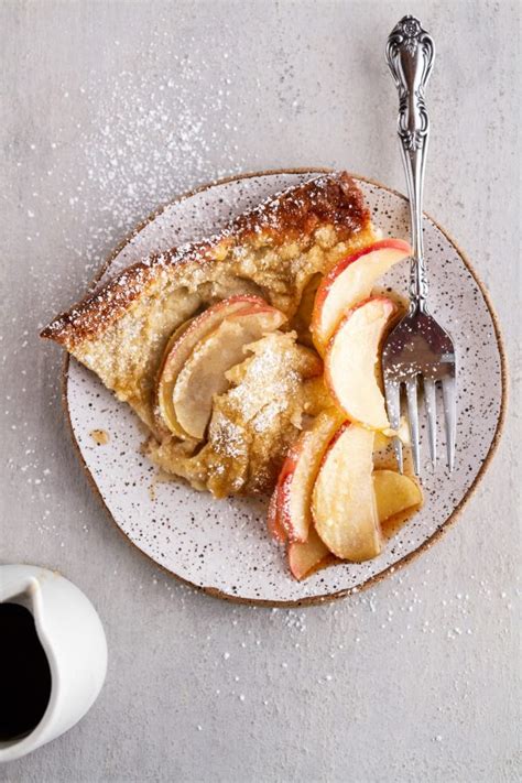 german-apple-pancake-recipe-apple-oven-pancake image