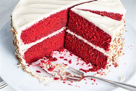 how-to-make-red-velvet-cake-with-or-without-food image