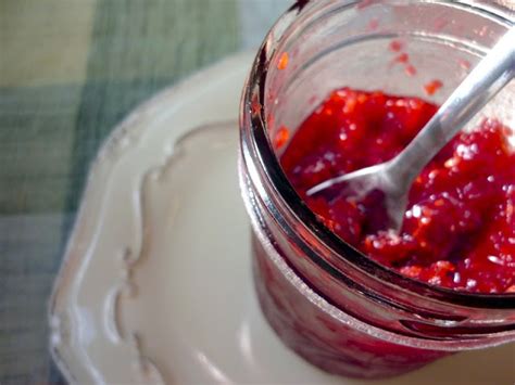 low-sugar-raspberry-jam-raspberry-peach-jam image