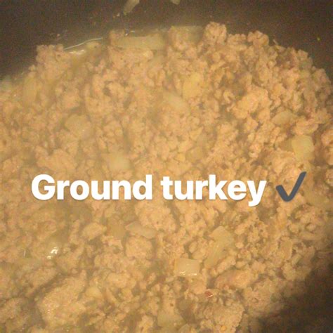 zucchini-noodles-in-a-ground-turkey-marinara-sauce image