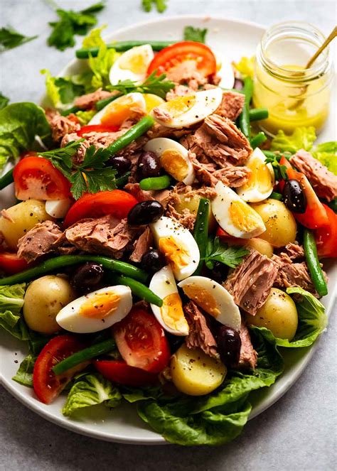 nicoise-salad-french-salad-with-tuna image