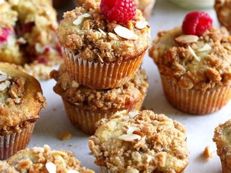 raspberry-almond-crumb-muffins-tutti-dolci-baking image
