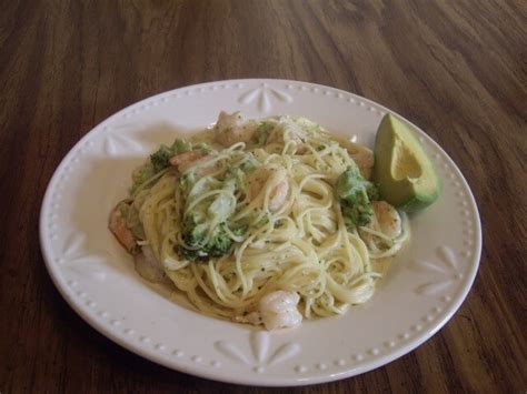 angel-hair-pasta-with-garlic-shrimp-and-broccoli-cdkitchen image