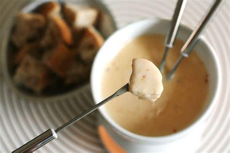 cheese-fondue-with-chipotle-tequila-food-style image