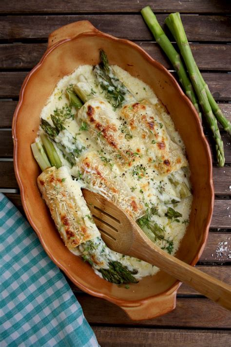 baked-asparagus-cannelloni-with-bchamel-happy image