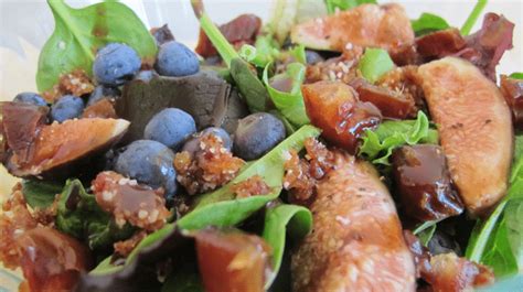 fig-a-licious-mint-blueberry-salad-young-and-raw image