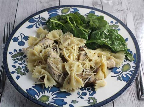 chicken-mushroom-bow-tie-pasta-with-garlic-cream-sauce image