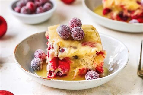 cranberry-christmas-cake-with-butter-cream-sauce image
