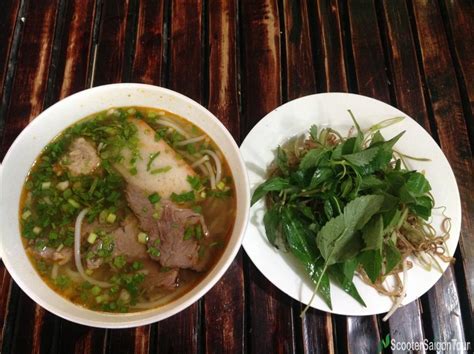 hue-noodle-soup-a-delicious-vietnamese-food image