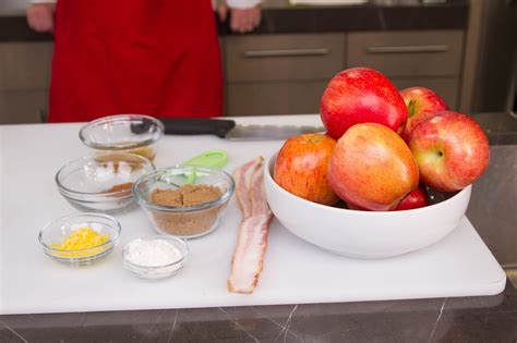 how-to-make-smoked-apple-crisp-thermoworks image