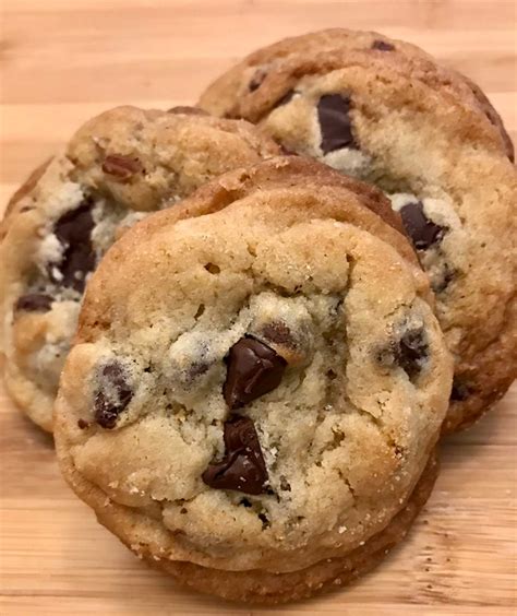 original-toll-house-chocolate-chip-cookies-cookie image