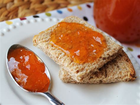 homemade-apricot-jam-jamie-cooks-it-up image