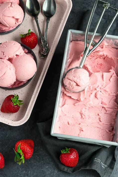 vegan-strawberry-ice-cream-just-5-ingredients-vegan image
