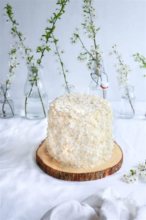 white-chocolate-coconut-cake-honest-cooking image