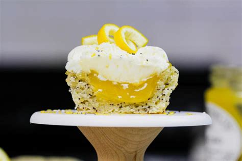 lemon-poppy-seed-cupcakes-with-lemon-cream-cheese image