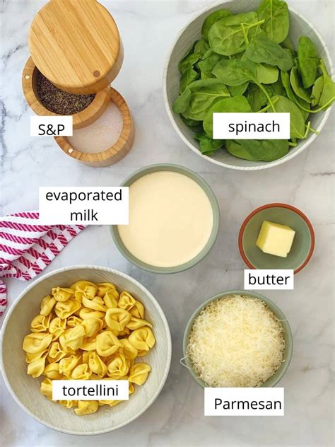 spinach-alfredo-tortellini-my-casual-pantry image