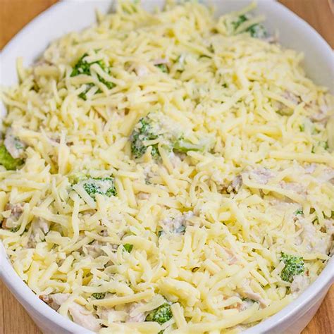 keto-chicken-broccoli-casserole-with-cheese-recipe-my image