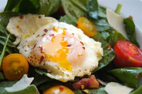 spinach-and-pancetta-salad-with-fried-egg image