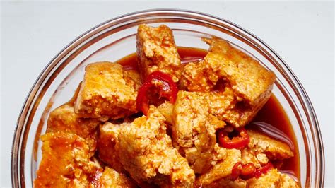 these-spicy-tofu-crumbles-changed-the-way-i-cook-tofu image