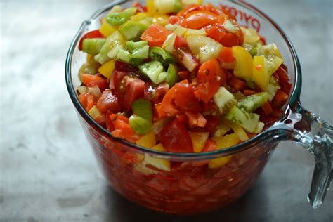 tomato-jam-food-in-jars image