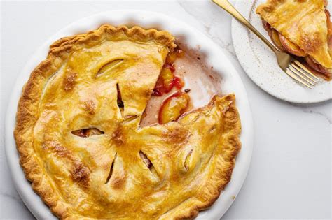 peach-pie-recipe-the-spruce-eats image