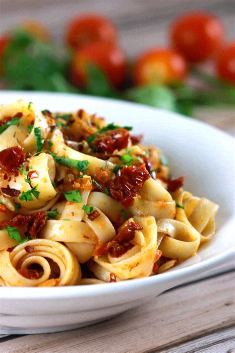 quick-and-easy-sundried-tomatoes-and-garlic-pasta image