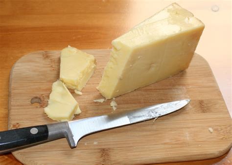 cheddar-cheese-wikipedia image