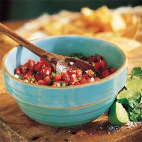 fresh-tomato-and-chile-salsa-salsa-mexicana image